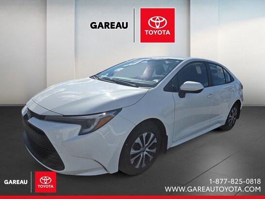 Toyota Corolla hybride LE AWD 2023 2023 Blanc Toyota Corolla hybride LE AWD 2023 2023 Blanc