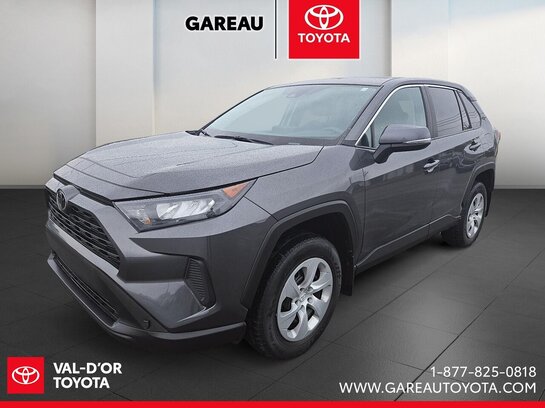 Toyota RAV4 LE AWD 2023 2023 Gris